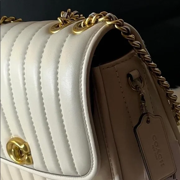 💰SOLD - 4684 - Coach Madison Shoulder Bag with Quilting - Picture 5 of 13